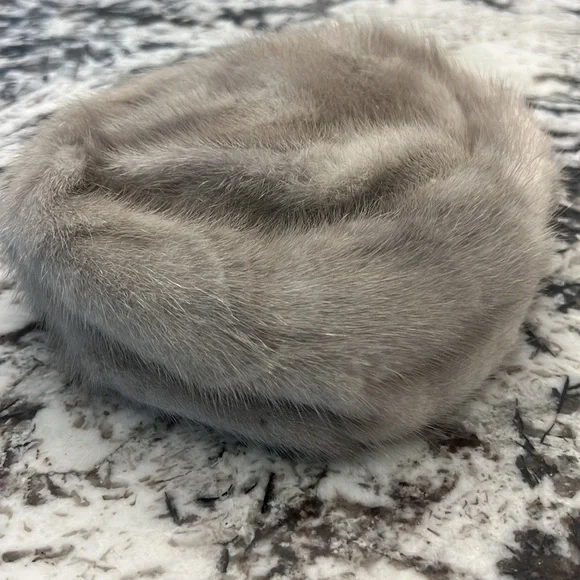 Vintage box Cerulean mink hat - Picture 2 of 5